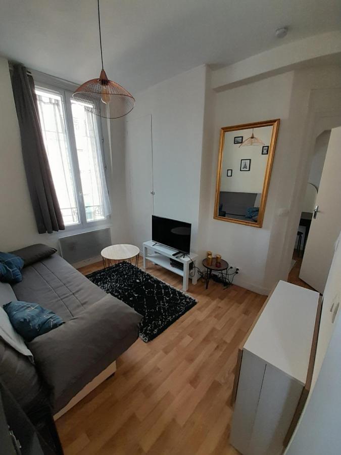 Appartement Cosy 2 pièces typiquement parisien à Notre-Dame Extérieur photo