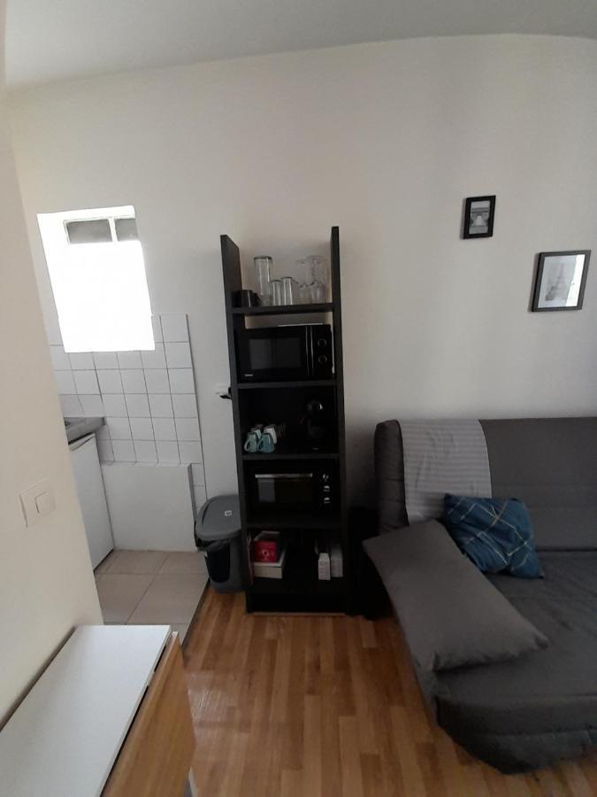 Appartement Cosy 2 pièces typiquement parisien à Notre-Dame Extérieur photo